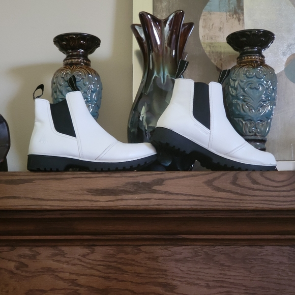 Jambu Jsu Eagle Ankle Boots, Size: 8 Medium; Water Resistant Chelsea Boots - Picture 6 of 14